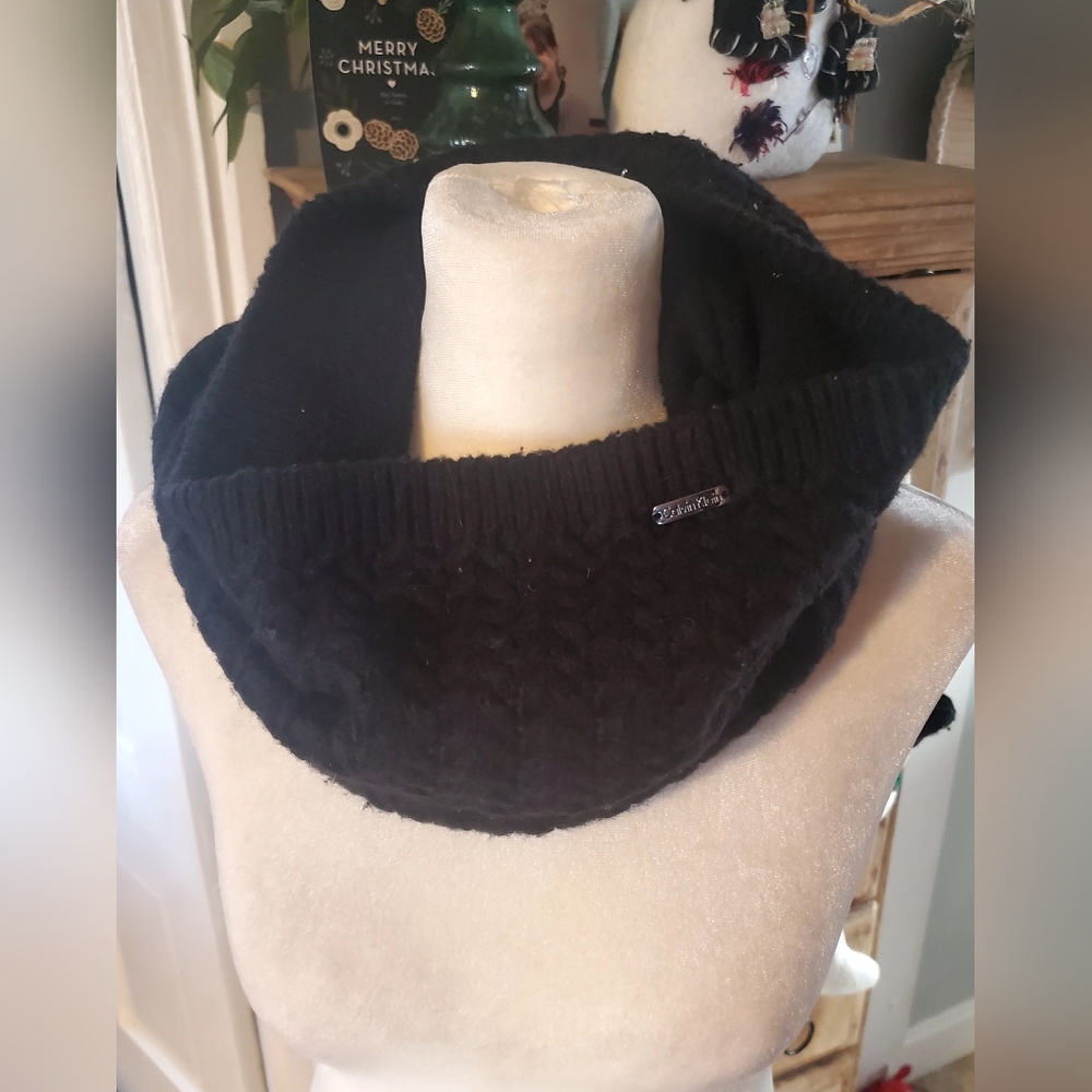 Calvin Klein Black Knit Infinity Scarf
